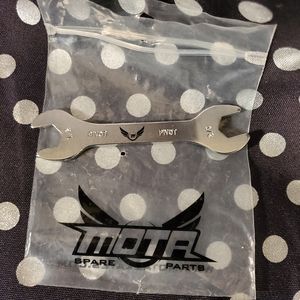 Mota 1/2" quad axle wrench